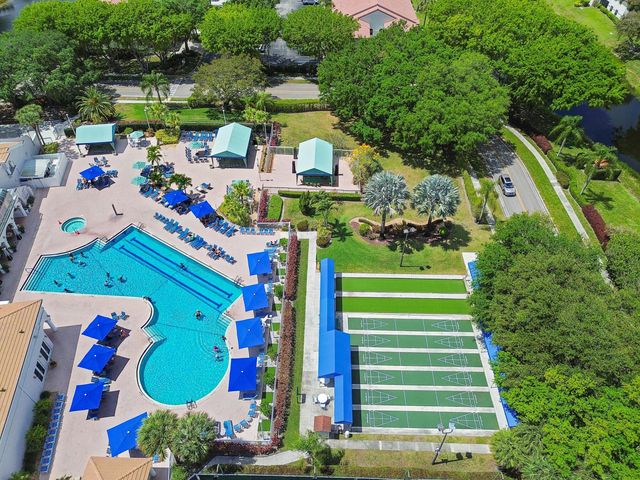 5450 Verona Drive O, Boynton Beach, FL 33437