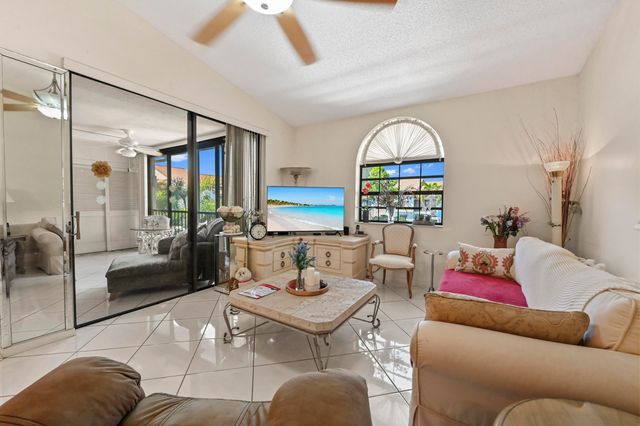 5450 Verona Drive O, Boynton Beach, FL 33437