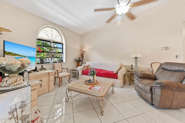 5450 Verona Drive O, Boynton Beach, FL 33437