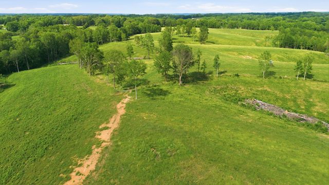 528 Sumac Rd, Pulaski, TN 38478