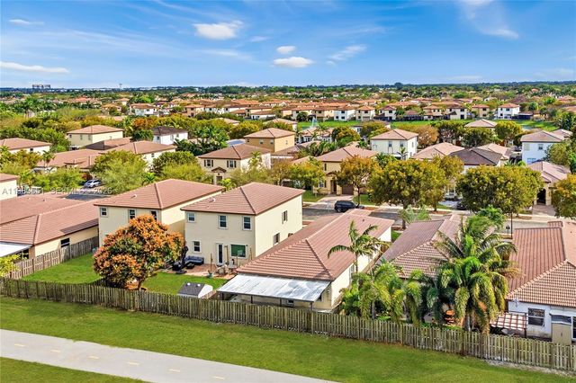 2381 NE 4th St, Homestead, FL 33033