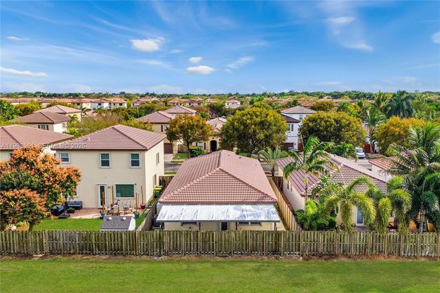 2381 NE 4th St, Homestead, FL 33033