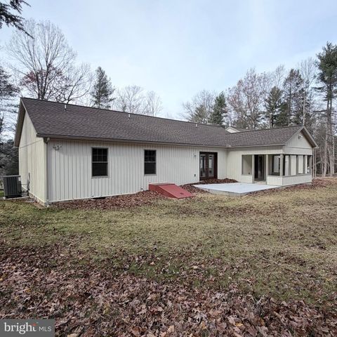 155 BUCHANAN VALLEY RD, Orrtanna, PA 17353