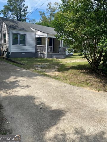 911 Ponce De Leon Circle S, Macon, GA 31206