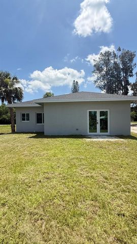 2007 N 49th Street, Fort Pierce, FL 34947