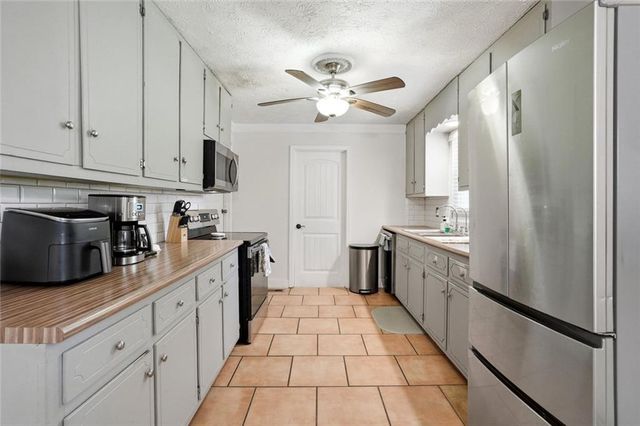40 Oak Hill Drive, Winder, GA 30680