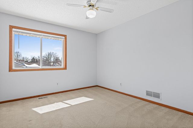 8754 Maryland Avenue N, Brooklyn Park, MN 55445