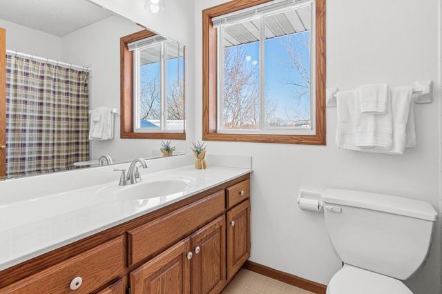 8754 Maryland Avenue N, Brooklyn Park, MN 55445