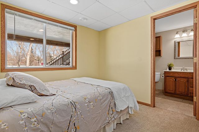 8754 Maryland Avenue N, Brooklyn Park, MN 55445