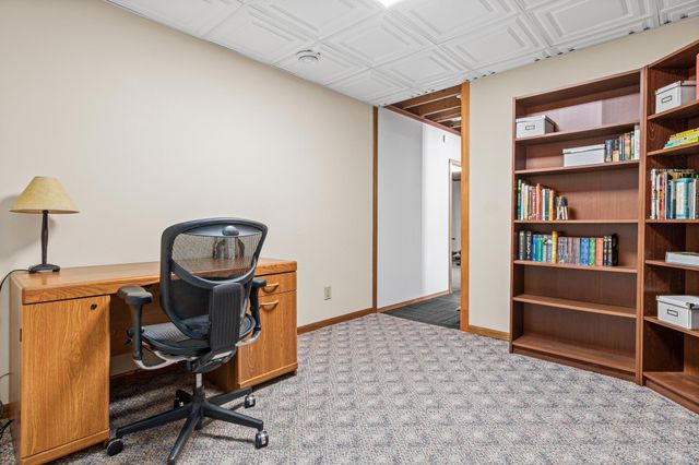 8754 Maryland Avenue N, Brooklyn Park, MN 55445