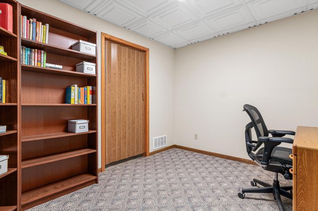 8754 Maryland Avenue N, Brooklyn Park, MN 55445