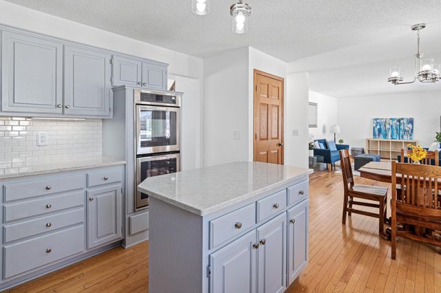 8754 Maryland Avenue N, Brooklyn Park, MN 55445