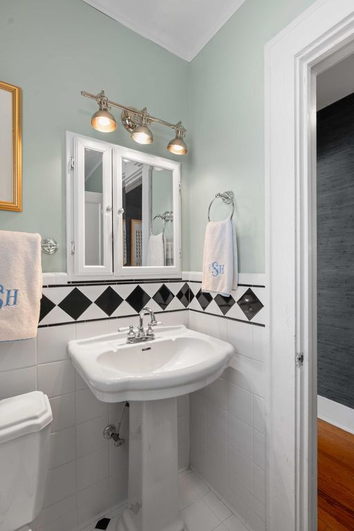 Image 26 of property listing at 237 Gordon Street, Charleston, SC 29403