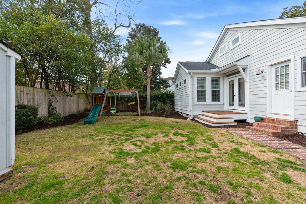 Image 32 of property listing at 237 Gordon Street, Charleston, SC 29403