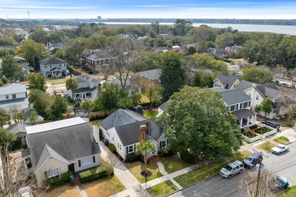 Image 36 of property listing at 237 Gordon Street, Charleston, SC 29403