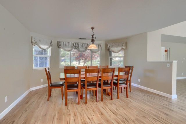 38788 Goldenrod Lane, Oakhurst, CA 93644