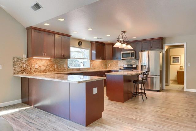 38788 Goldenrod Lane, Oakhurst, CA 93644