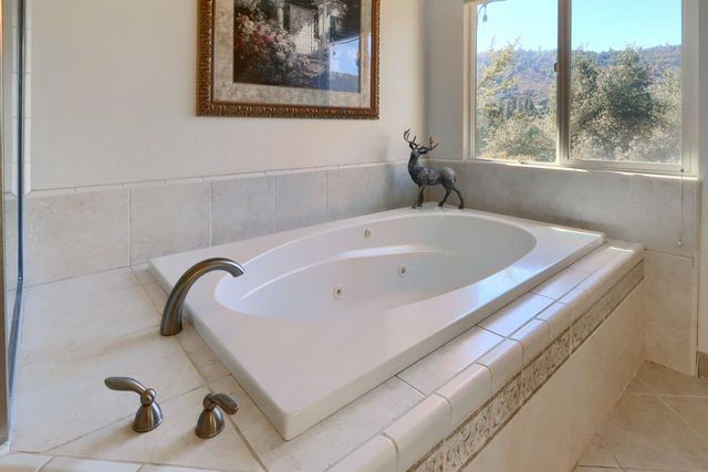 38788 Goldenrod Lane, Oakhurst, CA 93644