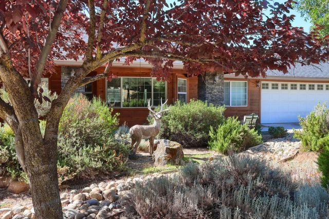 38788 Goldenrod Lane, Oakhurst, CA 93644