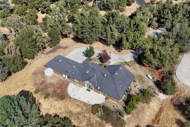 38788 Goldenrod Lane, Oakhurst, CA 93644