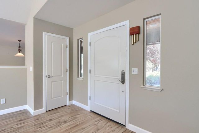 38788 Goldenrod Lane, Oakhurst, CA 93644