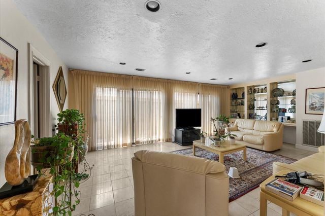 8103 Lake Edge Court, Houston, TX 77071