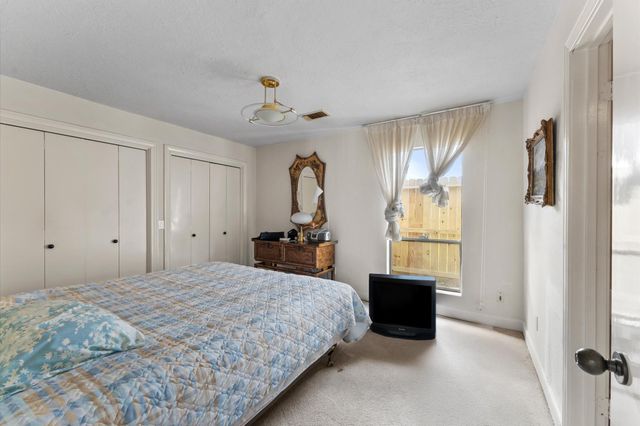 8103 Lake Edge Court, Houston, TX 77071