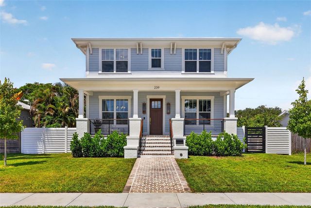 239 39TH AVENUE NE, St Petersburg, FL 33703
