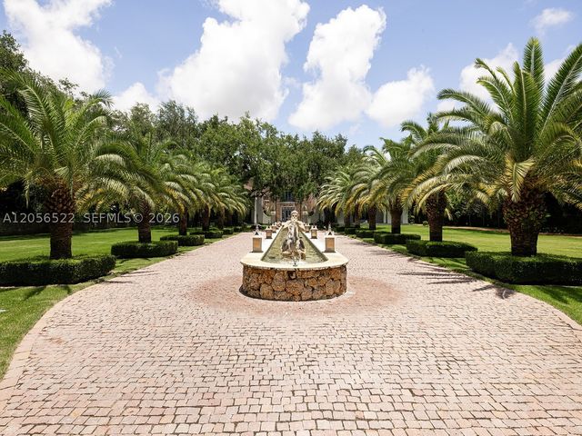 5771 SW 94th St, Pinecrest, FL 33156