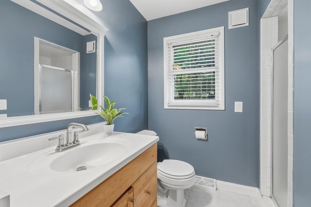 1027 Piccadilly Road, Kalamazoo, MI 49006