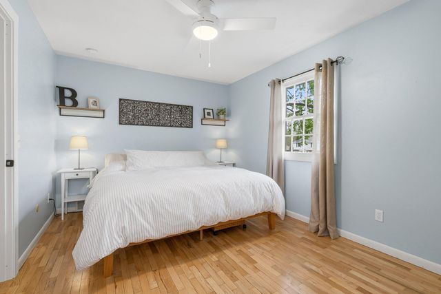 1027 Piccadilly Road, Kalamazoo, MI 49006