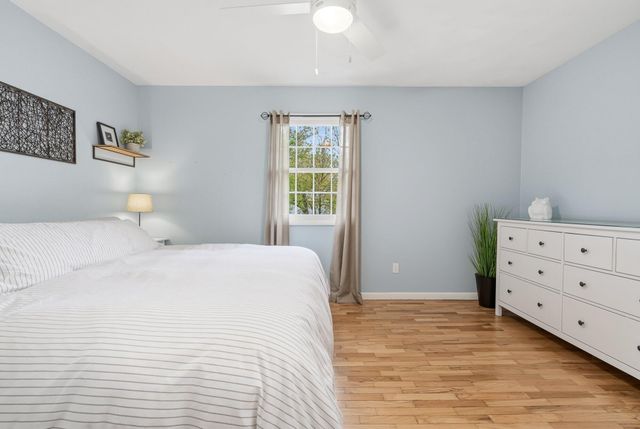 1027 Piccadilly Road, Kalamazoo, MI 49006