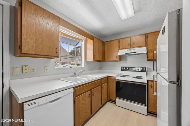 111 1ST Street 28, Jacksonville, FL 32206