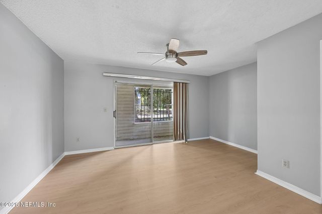 111 1ST Street 28, Jacksonville, FL 32206