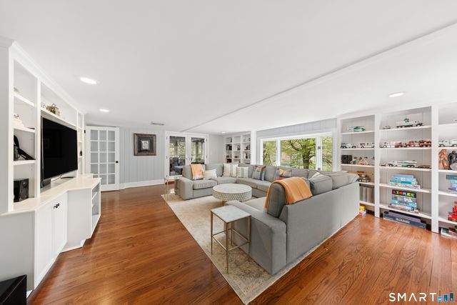4 Wake Robin Road, Westport, CT 06880