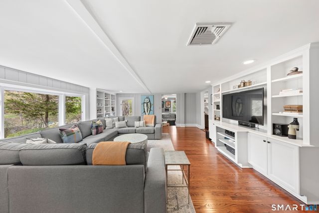 4 Wake Robin Road, Westport, CT 06880