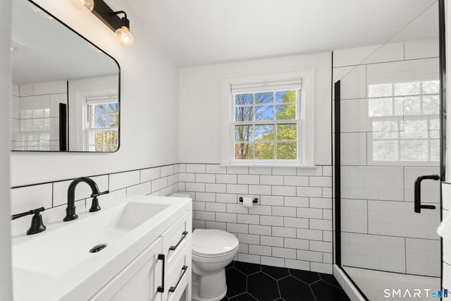 4 Wake Robin Road, Westport, CT 06880