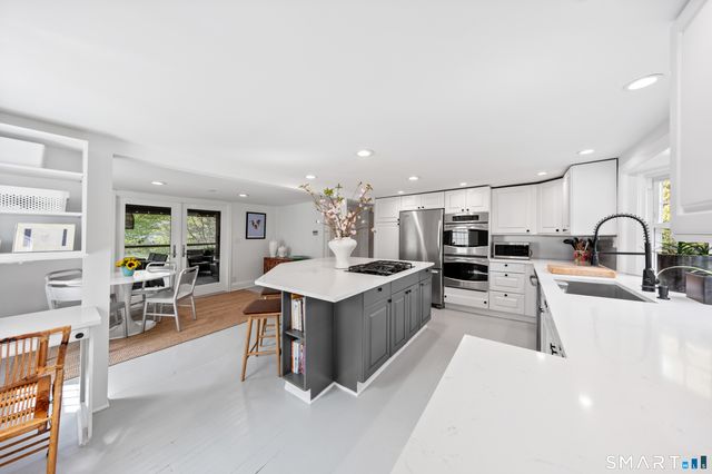 4 Wake Robin Road, Westport, CT 06880