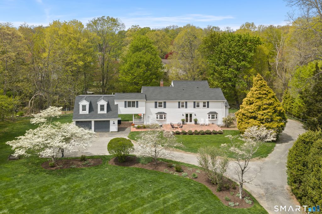 4 Wake Robin Road, Westport, CT 06880