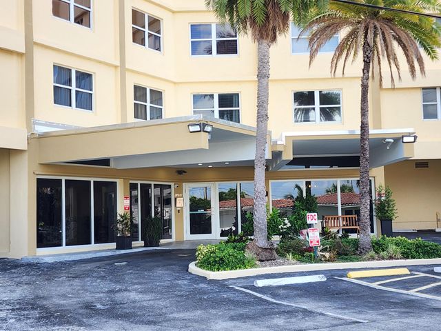 1200 HIBISCUS Avenue 1006, Pompano Beach, FL 33062