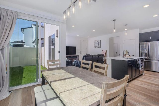 219 Canopy Trails Place, Fallbrook, CA 92028