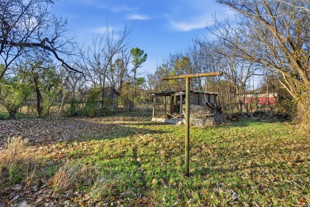 309 S Ostrom Avenue, Eastland, TX 76448