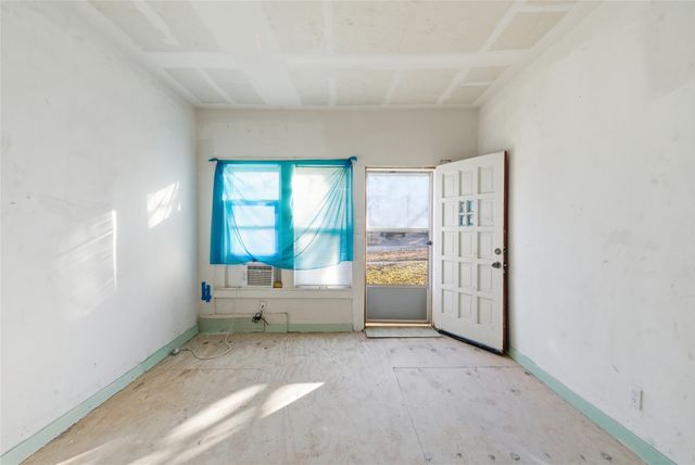 309 S Ostrom Avenue, Eastland, TX 76448