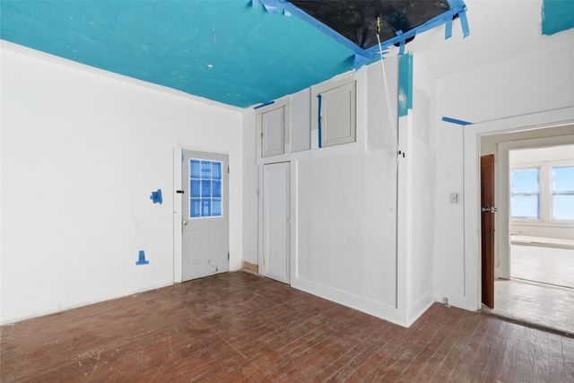 309 S Ostrom Avenue, Eastland, TX 76448