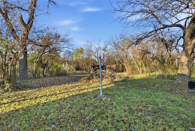 309 S Ostrom Avenue, Eastland, TX 76448