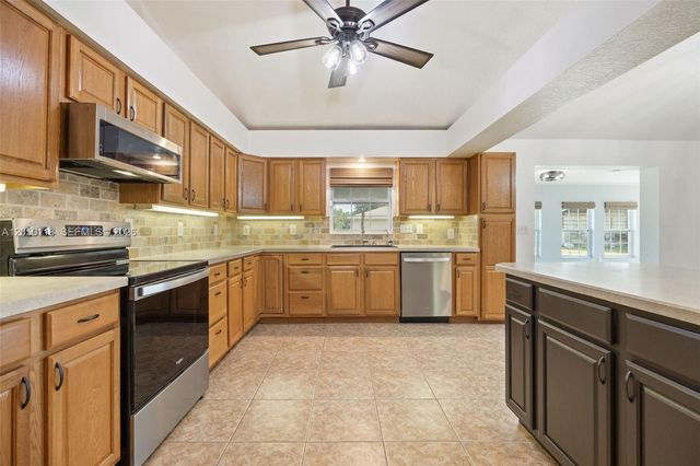 7764 14th Place, Labelle, FL 33935