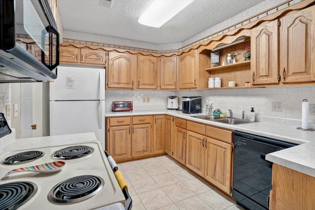 150 Sunken Forest Drive 235, Forsyth, MO 65653