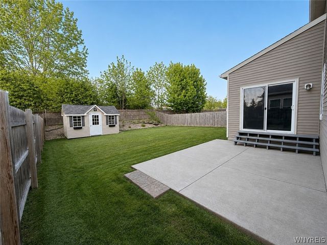 11 Scooter Lane, Hamburg, NY 14075