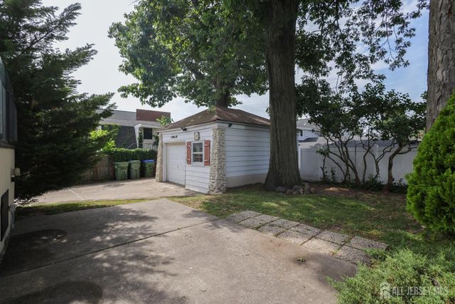 657 Amboy Avenue, Edison, NJ 08837