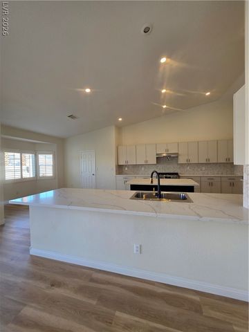 7430 Bisonwood Avenue, Las Vegas, NV 89131
